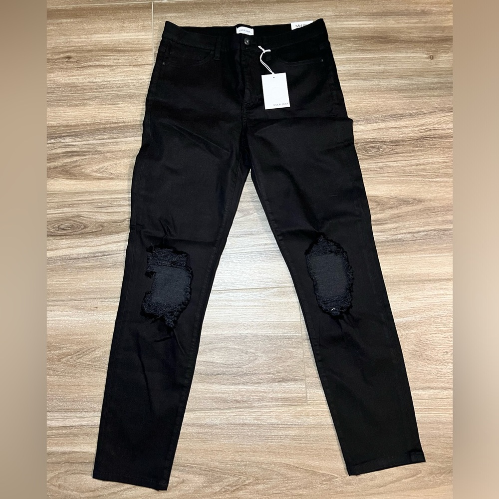 Sneak Peek Black Distressed Women’s Jeans Size 7/28